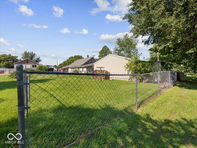6982 E Michigan Road, Waldron, IN 46182