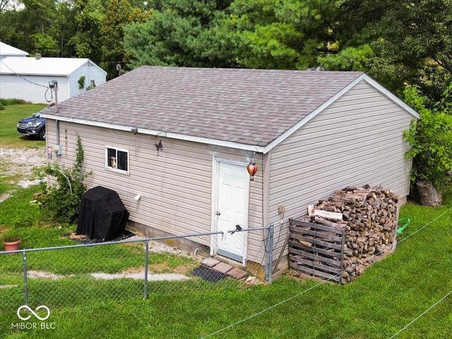 6982 E Michigan Road, Waldron, IN 46182