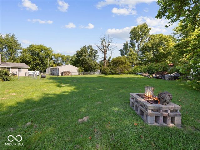 6982 E Michigan Road, Waldron, IN 46182