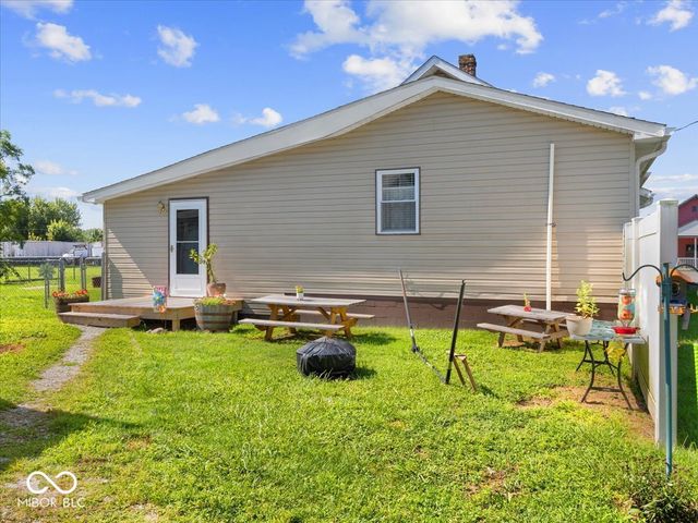 6982 E Michigan Road, Waldron, IN 46182