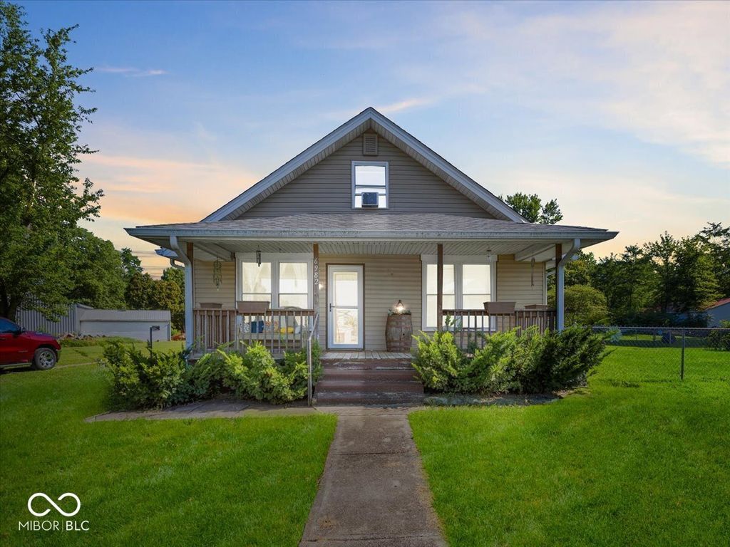6982 E Michigan Road, Waldron, IN 46182
