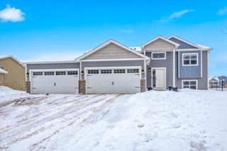 705 Greenwood Street SW, Isanti, MN 55040