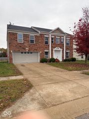 667 Timeless Run, Greenwood, IN 46143