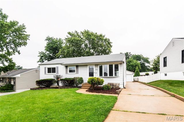 10922 Juniper Court, St Louis, MO 63123