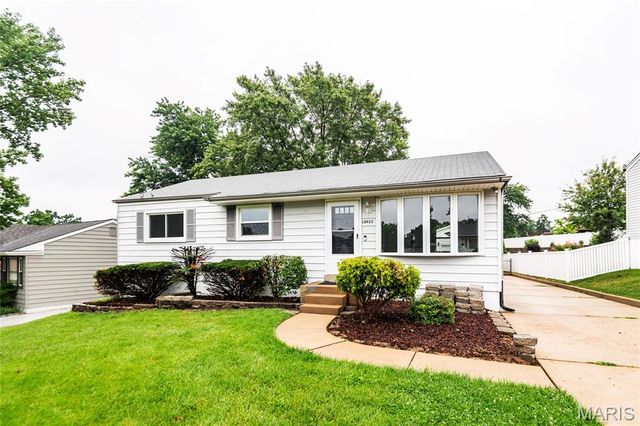 10922 Juniper Court, St Louis, MO 63123
