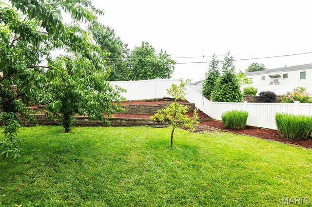 10922 Juniper Court, St Louis, MO 63123