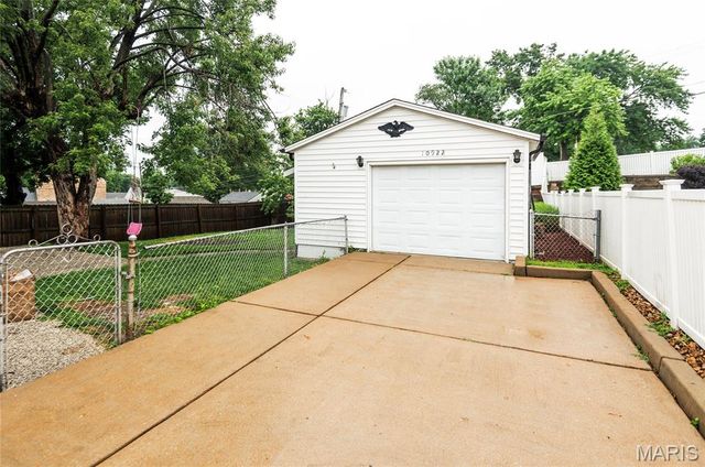 10922 Juniper Court, St Louis, MO 63123