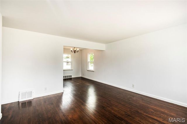 10922 Juniper Court, St Louis, MO 63123