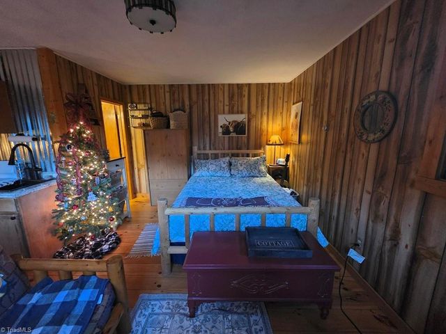 193 Little Grindstone Lane, Millers Creek, NC 28651