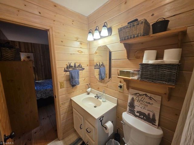 193 Little Grindstone Lane, Millers Creek, NC 28651