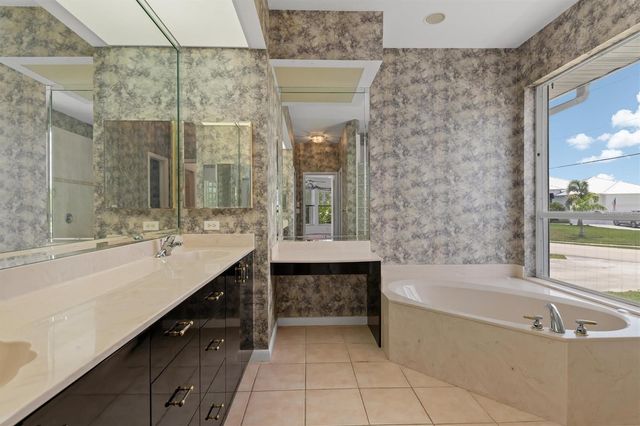 1401 KITTIWAKE DRIVE, Punta Gorda, FL 33950