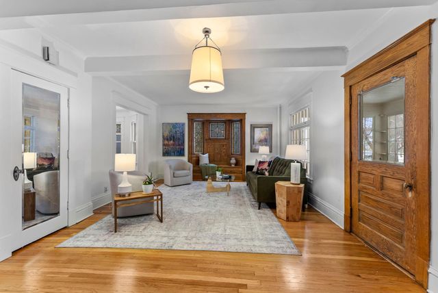 1113 Lincoln Avenue, Saint Paul, MN 55105