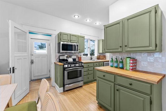 1113 Lincoln Avenue, Saint Paul, MN 55105