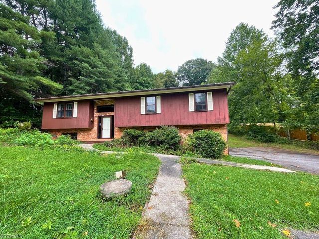 5679 Styers Ferry Road, Clemmons, NC 27012