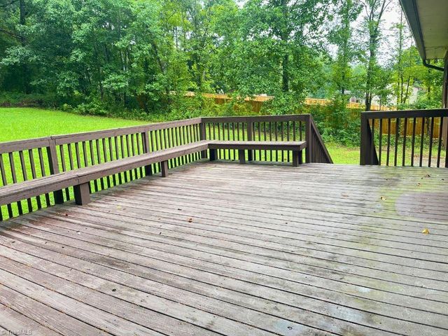 5679 Styers Ferry Road, Clemmons, NC 27012