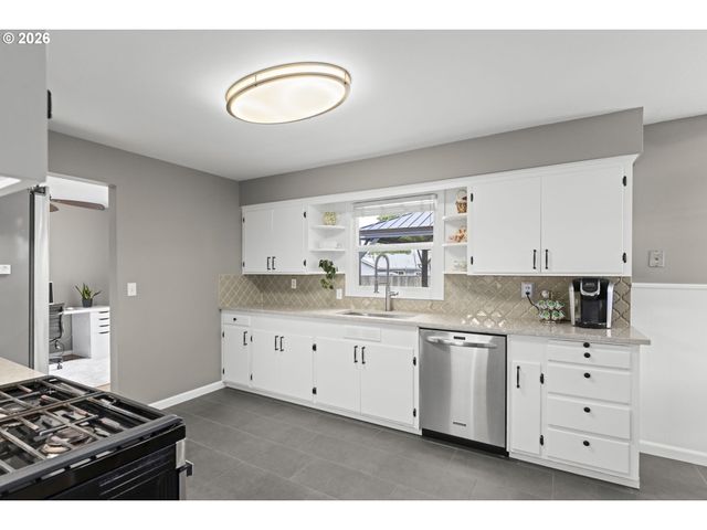 400 Ne 116TH Pl, Portland, OR 97220