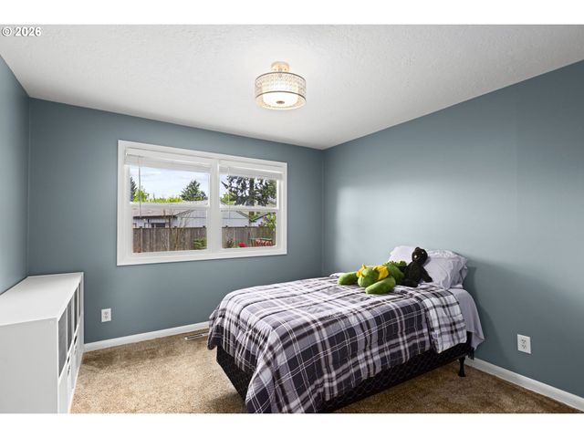 400 Ne 116TH Pl, Portland, OR 97220