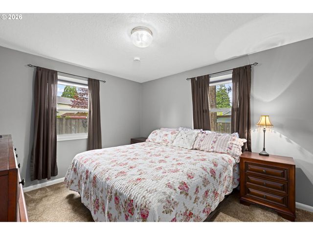 400 Ne 116TH Pl, Portland, OR 97220