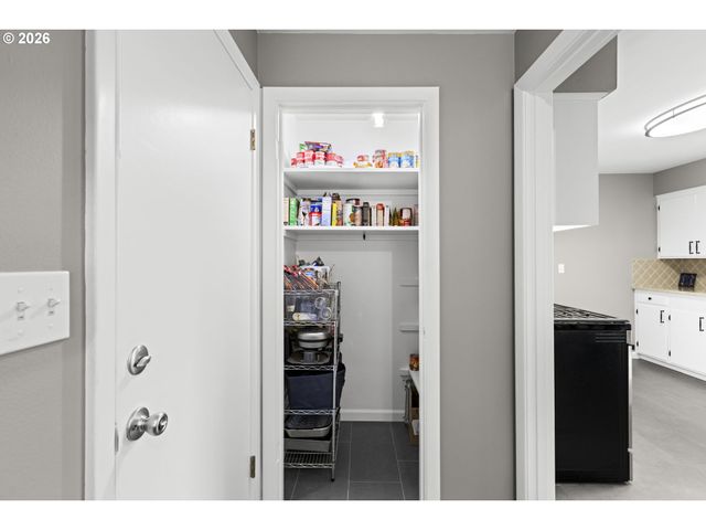 400 Ne 116TH Pl, Portland, OR 97220