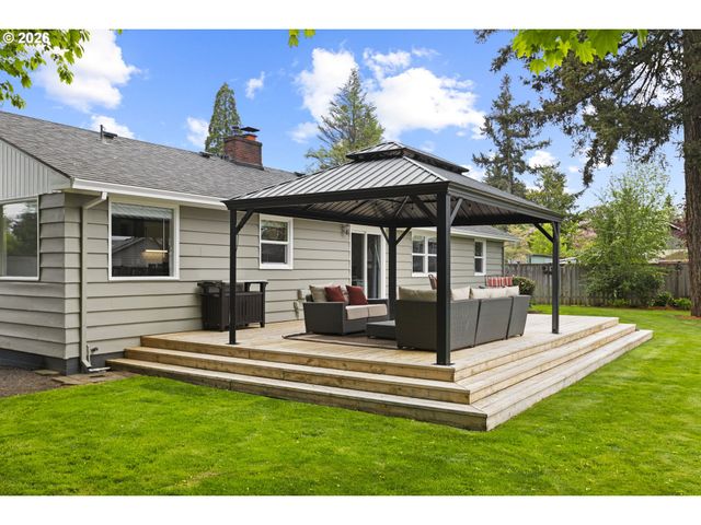 400 Ne 116TH Pl, Portland, OR 97220