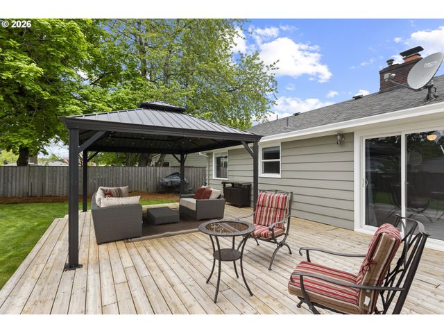 400 Ne 116TH Pl, Portland, OR 97220