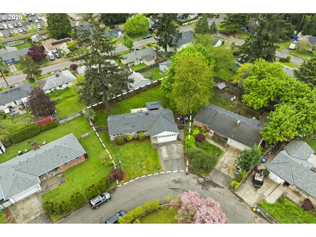 400 Ne 116TH Pl, Portland, OR 97220