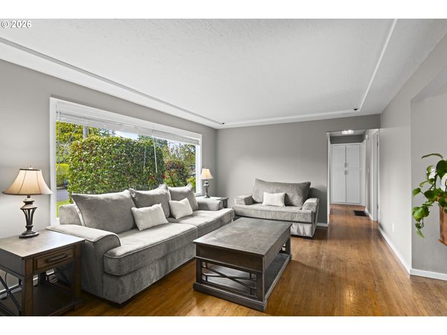 400 Ne 116TH Pl, Portland, OR 97220