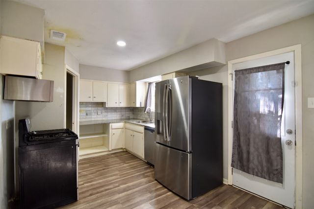 1319 Summit Street, Mesquite, TX 75149