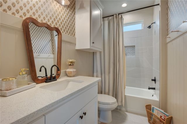 1902 Lamona Court, Bryan, TX 77801