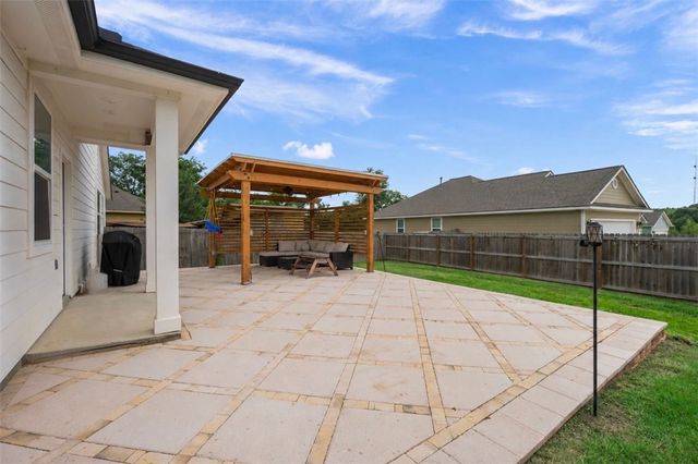 1902 Lamona Court, Bryan, TX 77801