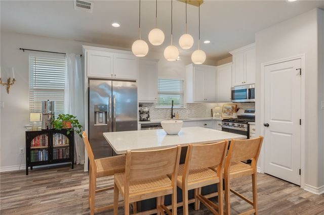 1902 Lamona Court, Bryan, TX 77801
