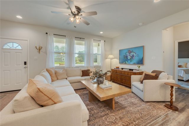 1902 Lamona Court, Bryan, TX 77801