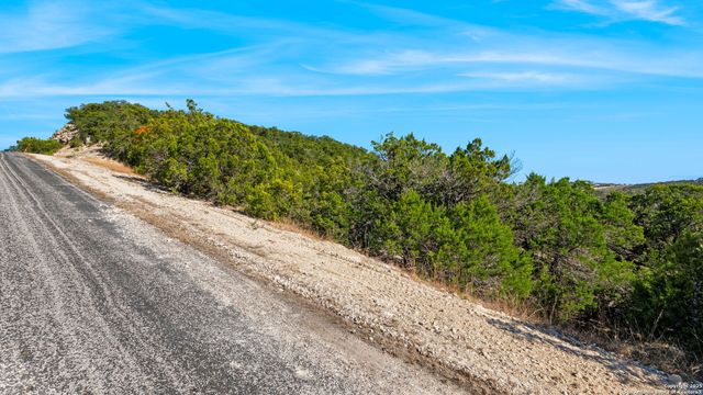 23625 Up Mountain Trail, San Antonio, TX 78255