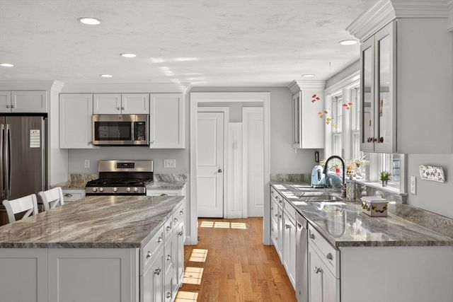 234 Round Cove Rd, Chatham, MA 02633