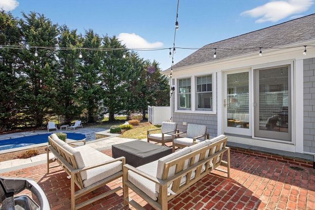 234 Round Cove Rd, Chatham, MA 02633