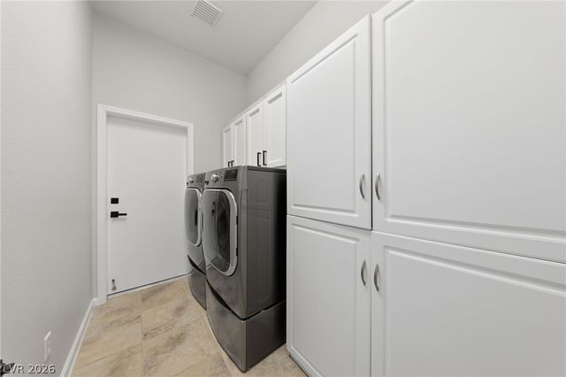 10700 Clarion Lane, Las Vegas, NV 89134