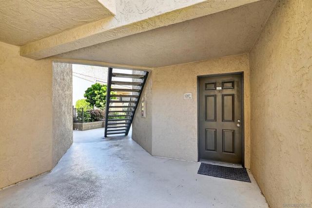 7545 Charmant Dr 1307, San Diego, CA 92122