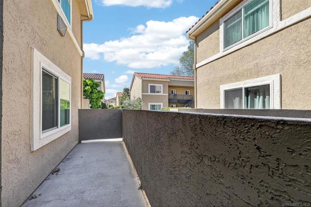 7545 Charmant Dr 1307, San Diego, CA 92122