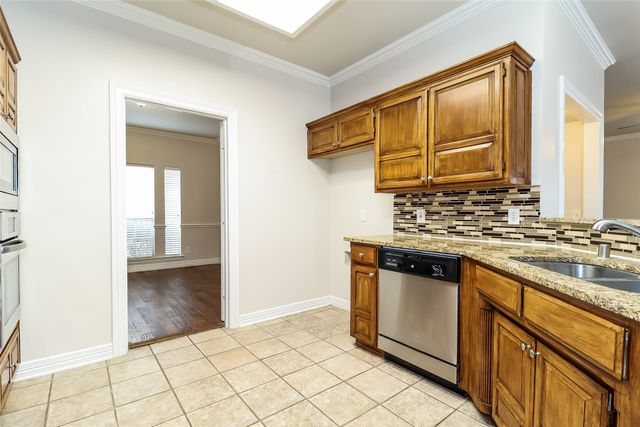 1119 Ashford Lane, Mansfield, TX 76063