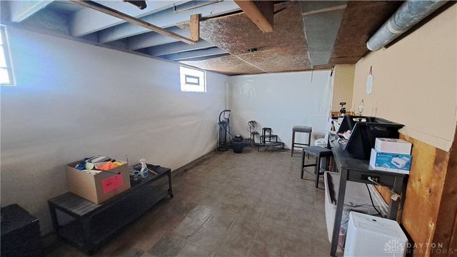 148 Valleyview Drive, Dayton, OH 45405