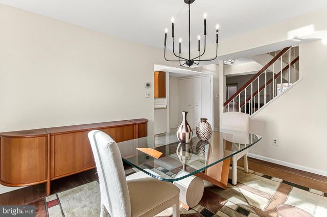 3003 MISSION SQUARE DR, Fairfax, VA 22031