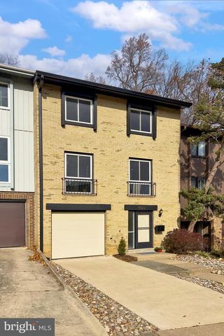 3003 MISSION SQUARE DR, Fairfax, VA 22031