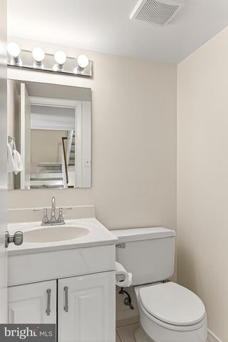 3003 MISSION SQUARE DR, Fairfax, VA 22031