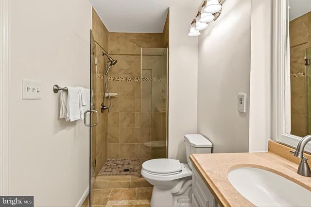 3003 MISSION SQUARE DR, Fairfax, VA 22031