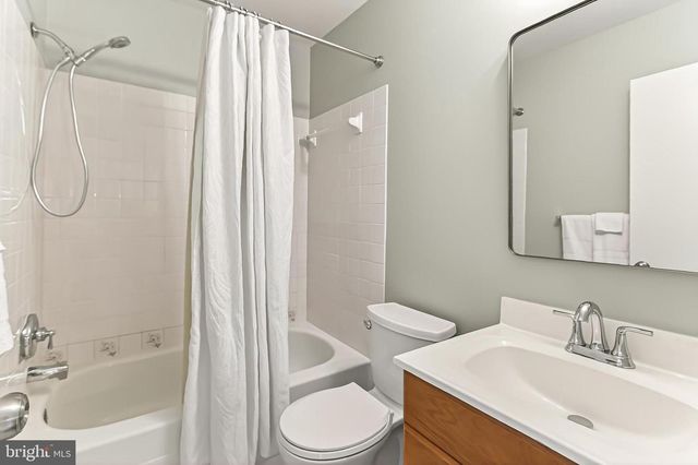 3003 MISSION SQUARE DR, Fairfax, VA 22031