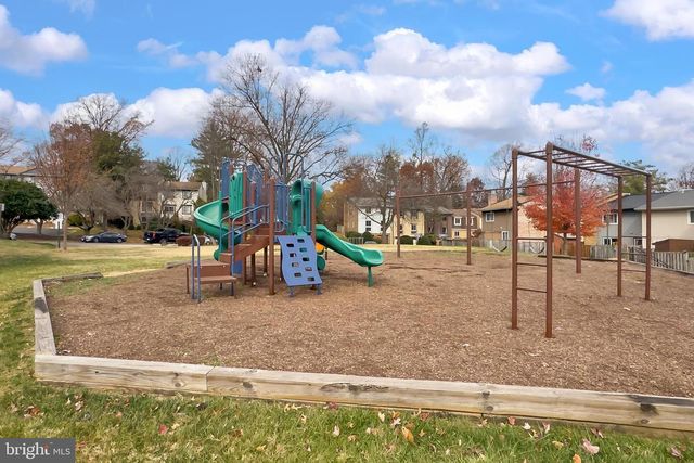 3003 MISSION SQUARE DR, Fairfax, VA 22031