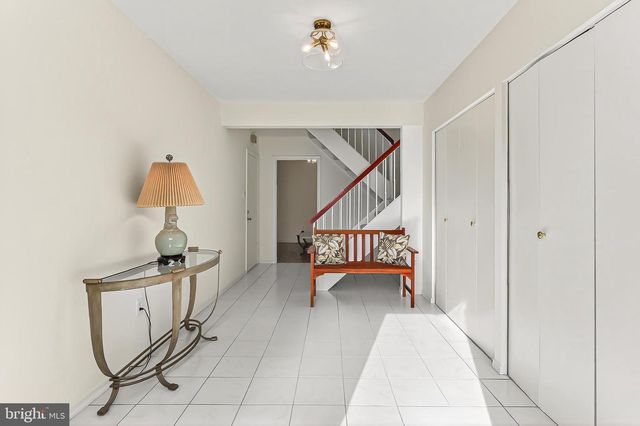 3003 MISSION SQUARE DR, Fairfax, VA 22031