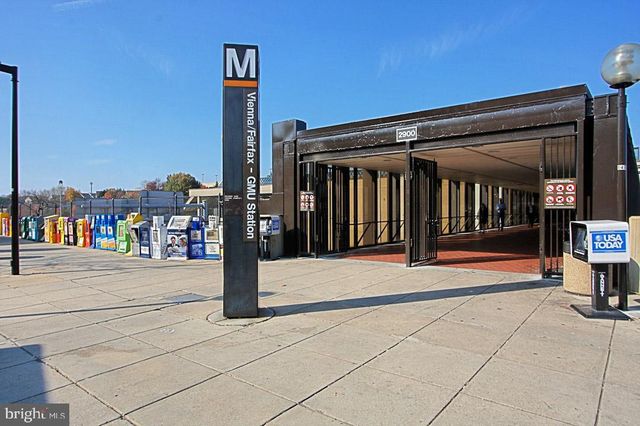 3003 MISSION SQUARE DR, Fairfax, VA 22031