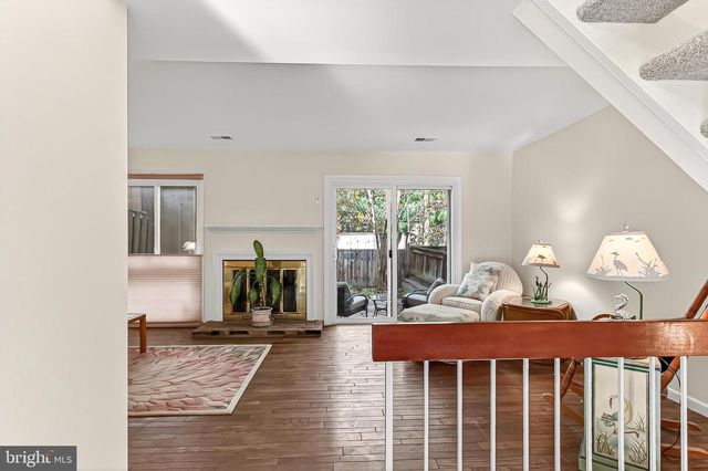 3003 MISSION SQUARE DR, Fairfax, VA 22031