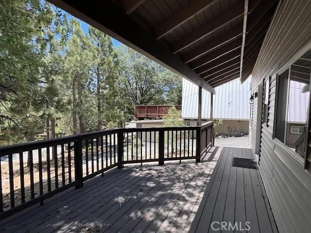 658 Dahlia Drive, Green Valley Lake, CA 92341